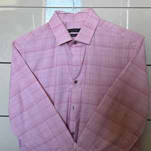 Slim fit tailored 100% cotton dress shirt